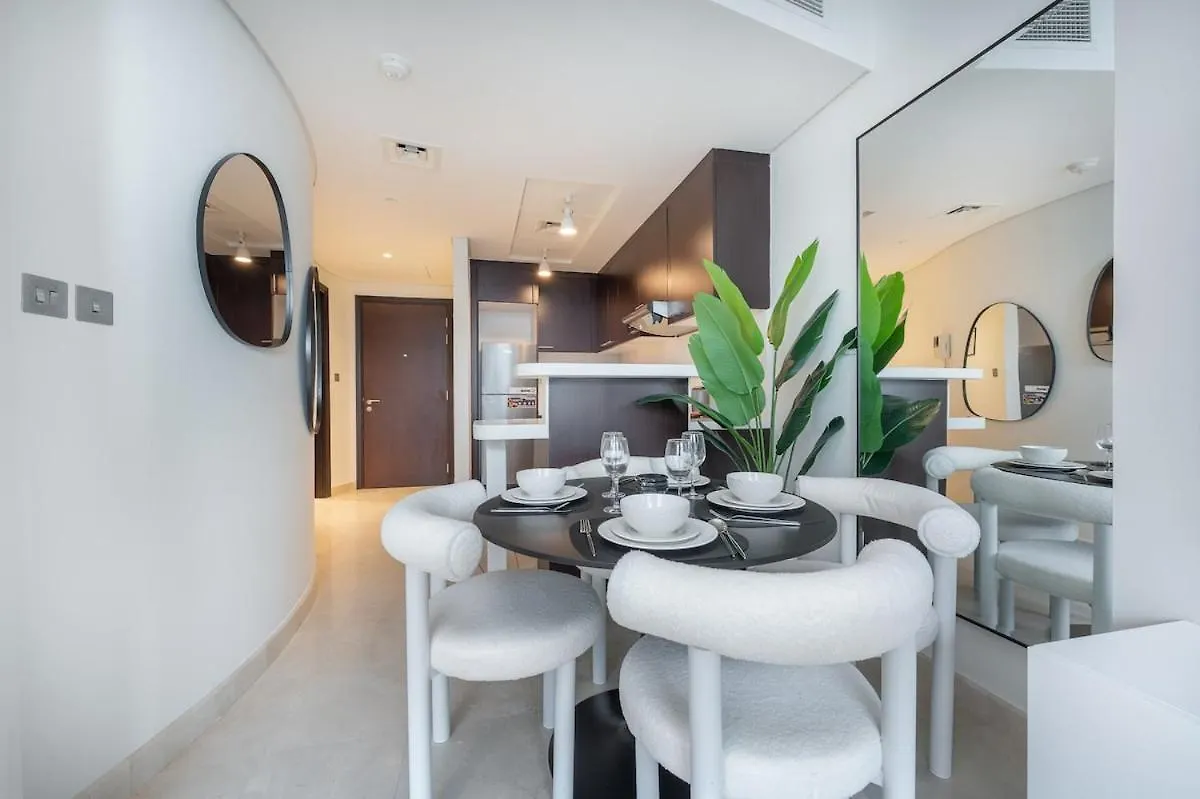 Charming Studio Apartment At Sky Gardens In Difc With Stunning Views Dubai